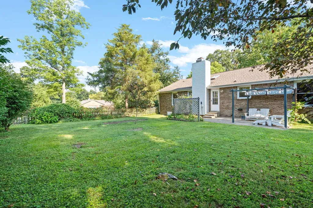 216 Millstone Circle Clarksville TN 37042