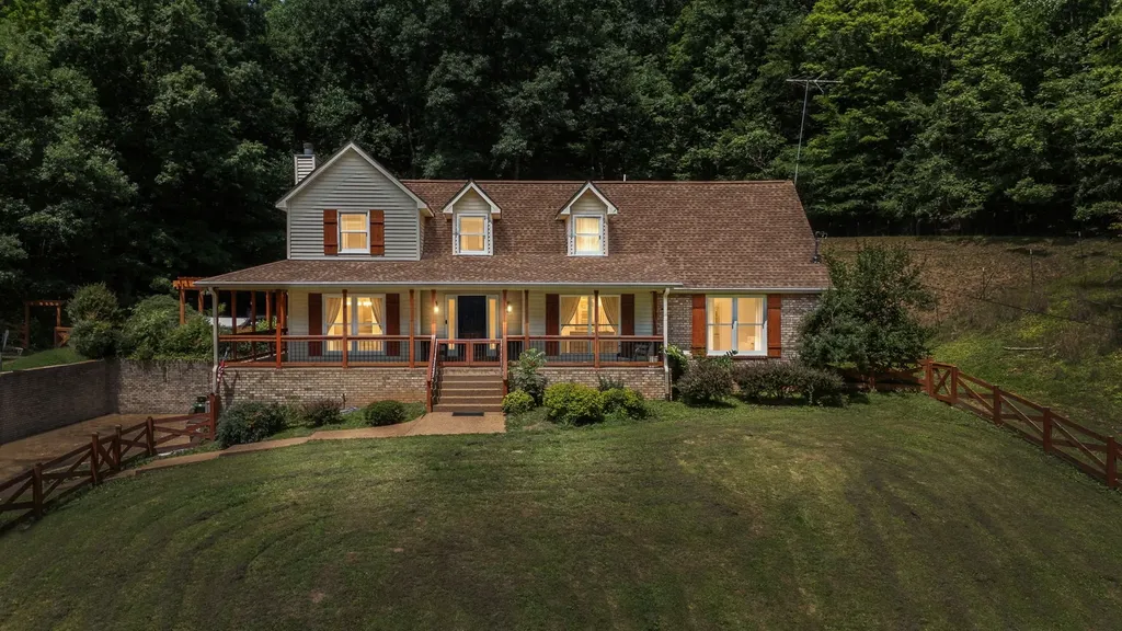 1018 Walnut Court Goodlettsville TN 37072