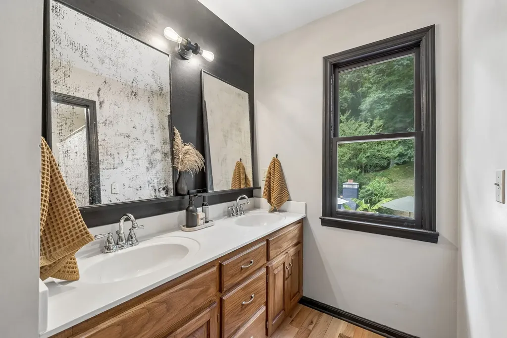 1018 Walnut Court Goodlettsville TN 37072