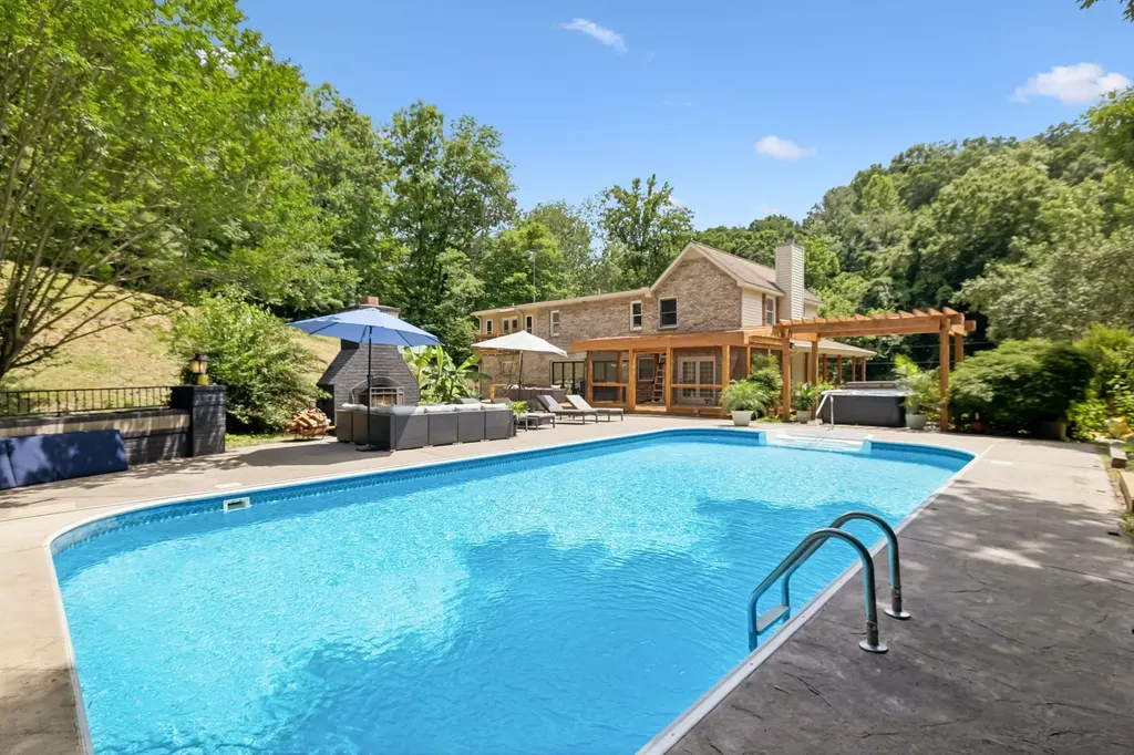 1018 Walnut Court Goodlettsville TN 37072