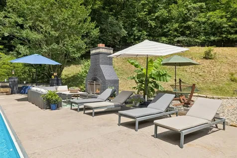 1018 Walnut Court Goodlettsville TN 37072