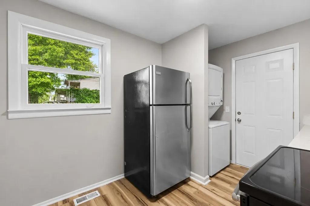 895 W Sharpe Avenue Nashville TN 37206