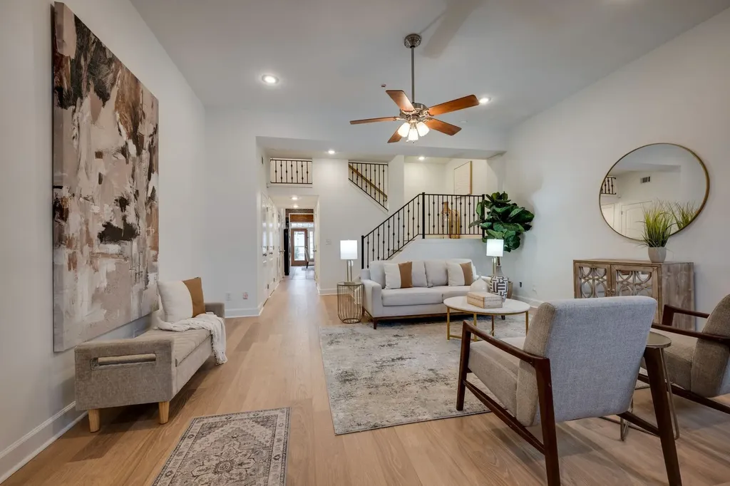 202A West College Street Dickson TN 37055