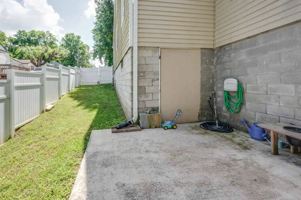 1812 Morningside Avenue Columbia TN 38401