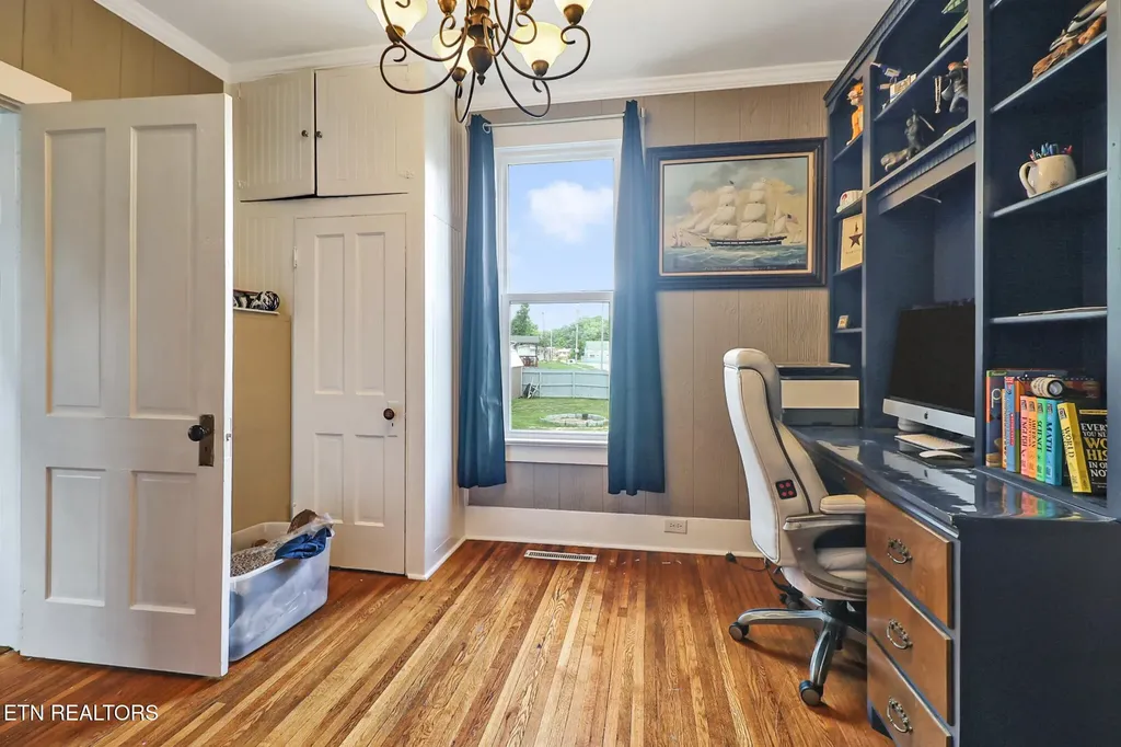 400 W Rockwood Street Rockwood TN 37854