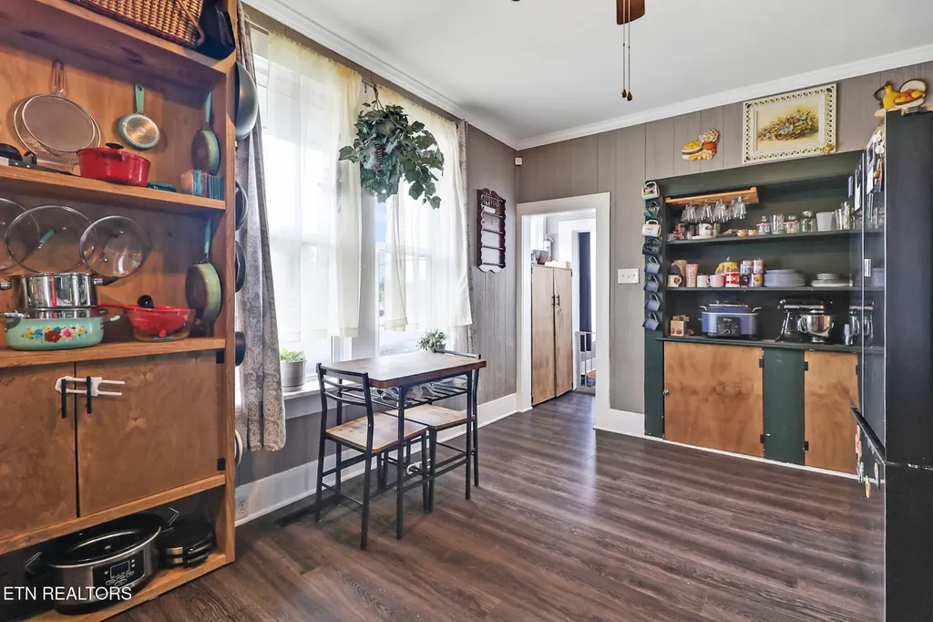 400 W Rockwood Street Rockwood TN 37854