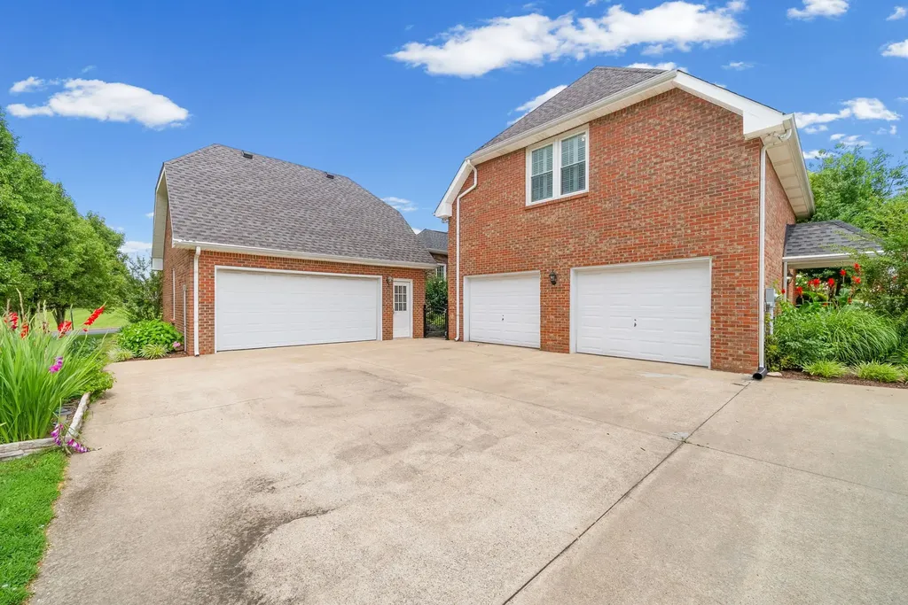 412 Treemont Drive Clarksville TN 37043