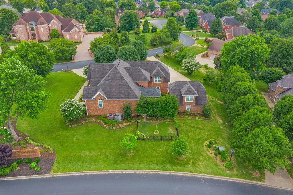 412 Treemont Drive Clarksville TN 37043