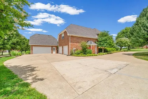 412 Treemont Drive Clarksville TN 37043