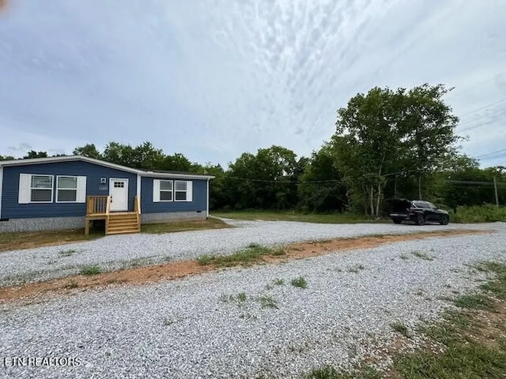 1680 Goodfield Road Decatur TN 37322