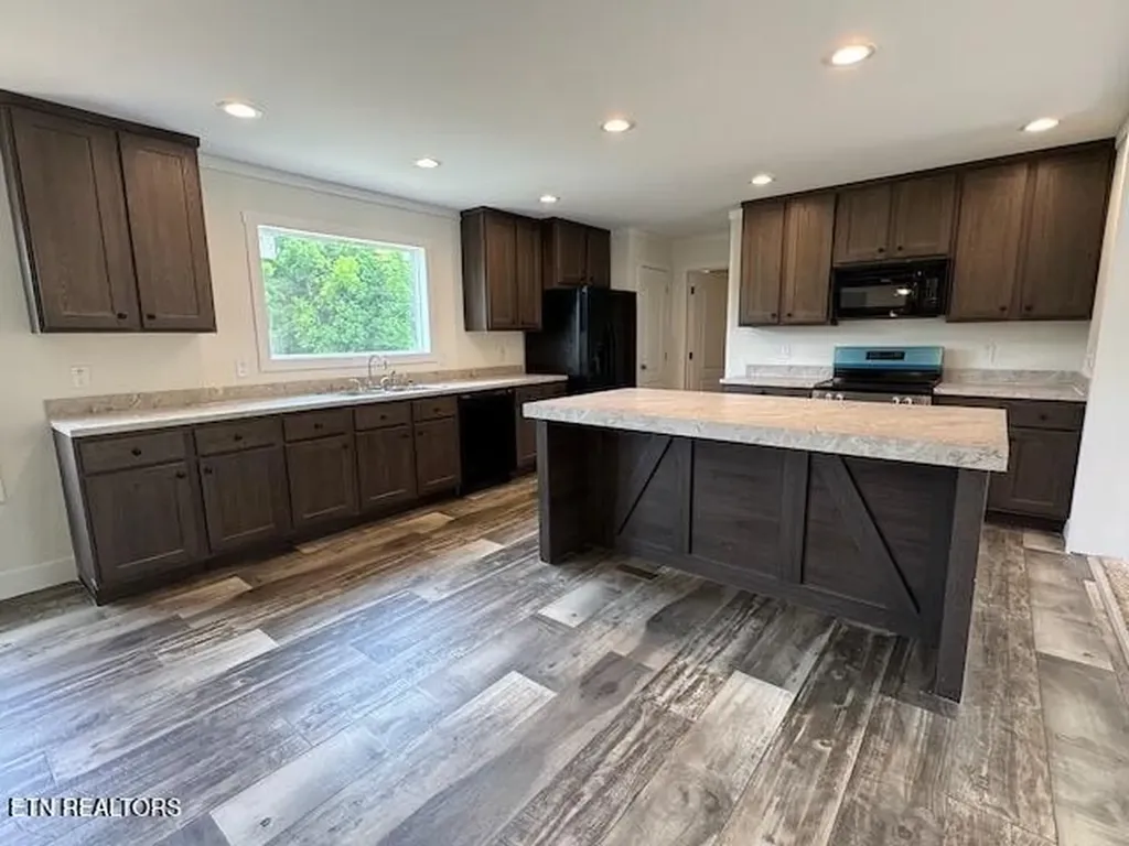 1680 Goodfield Road Decatur TN 37322