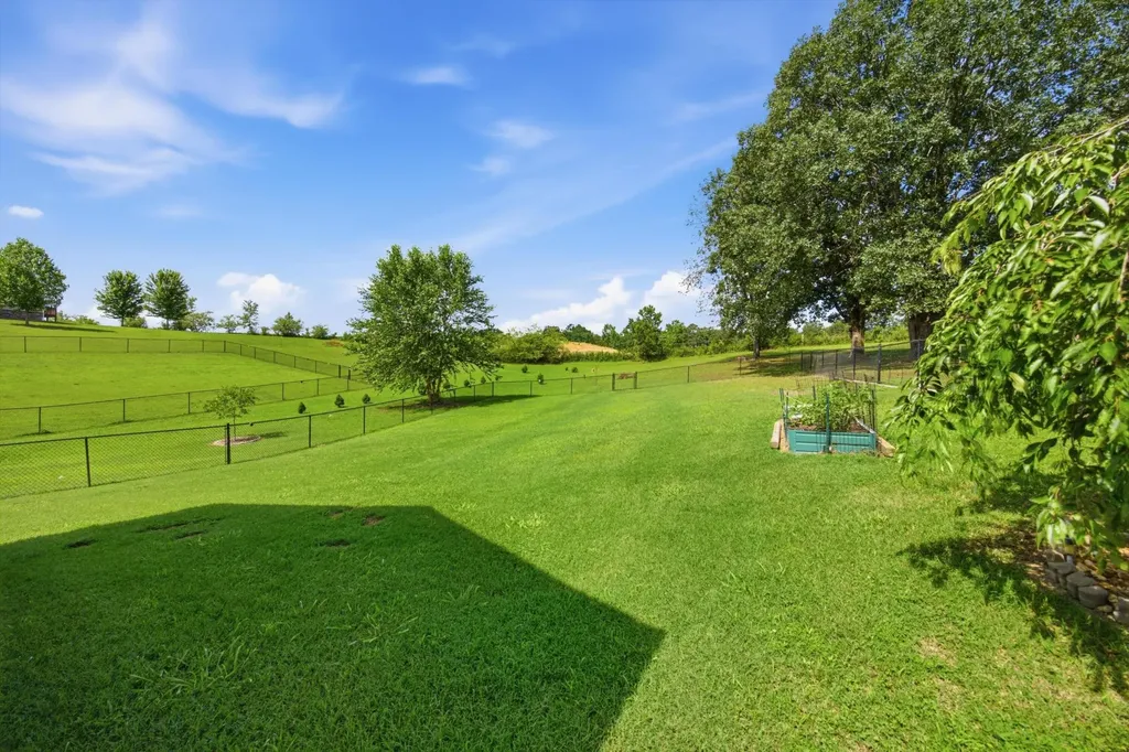 7064 Brady Drive Harrison TN 37341