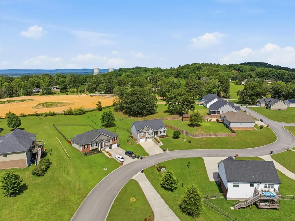 7064 Brady Drive Harrison TN 37341