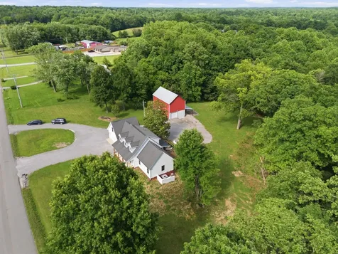 4747 Edgar Dillard Road Greenbrier TN 37073