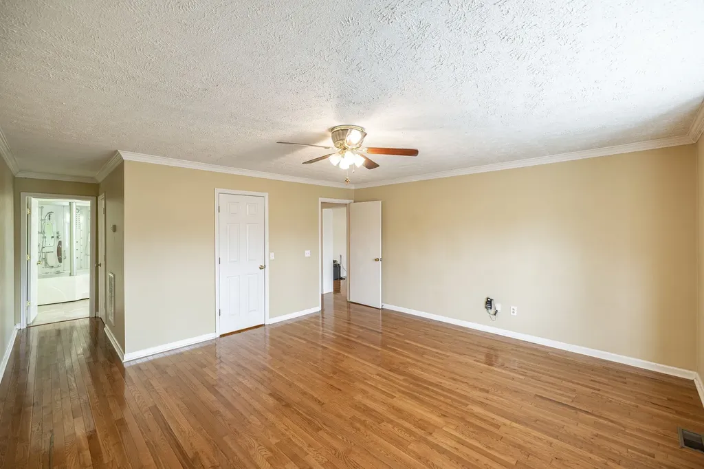 2544 S Mount Pleasant Road Greenbrier TN 37073