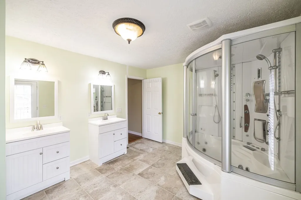 2544 S Mount Pleasant Road Greenbrier TN 37073