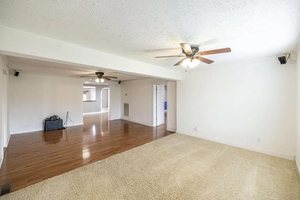 2544 S Mount Pleasant Road Greenbrier TN 37073