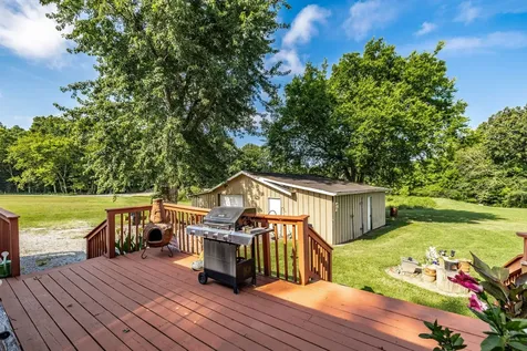 2544 S Mount Pleasant Road Greenbrier TN 37073