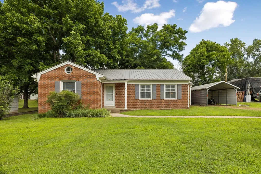 111 Morrison Street Centerville TN 37033