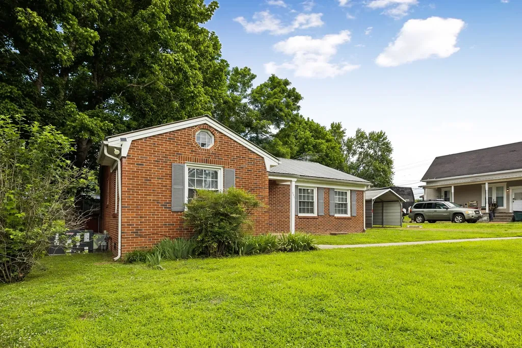 111 Morrison Street Centerville TN 37033
