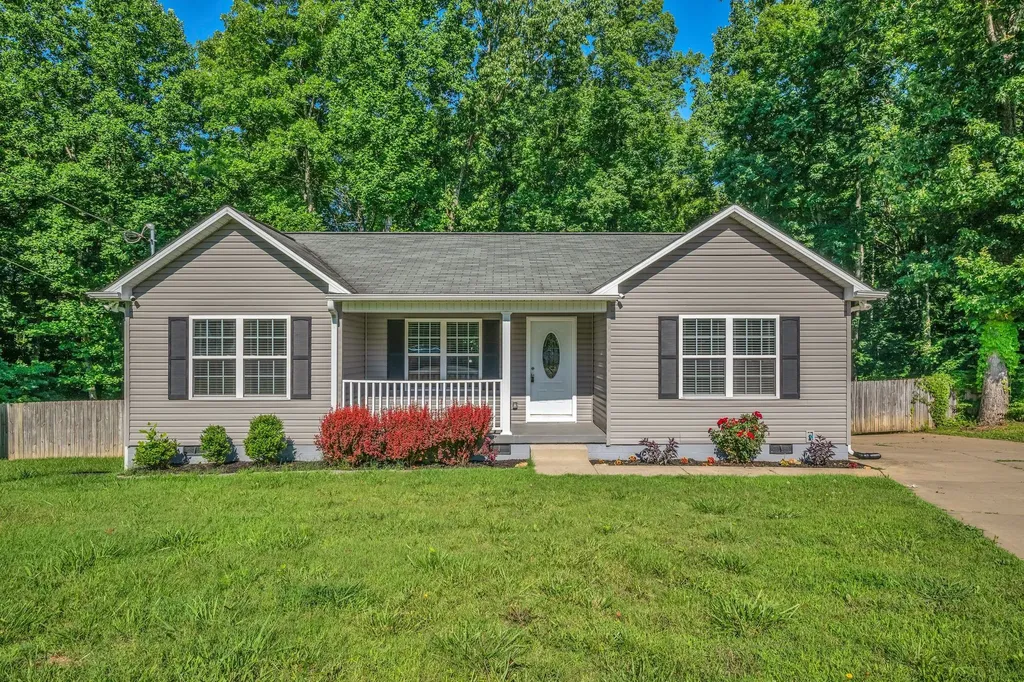 306 Twilight Court White Bluff TN 37187