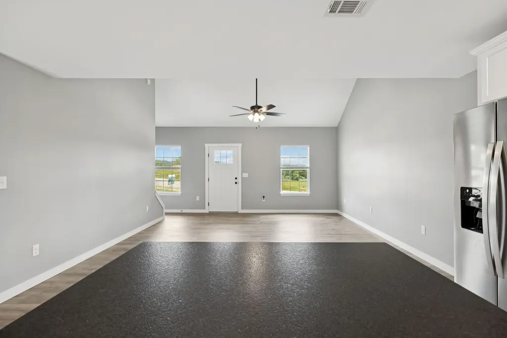 150 Alice Preston Loop Gordonsville TN 38563