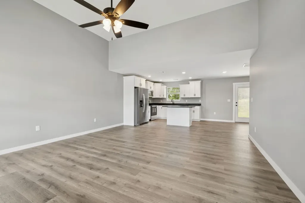 150 Alice Preston Loop Gordonsville TN 38563