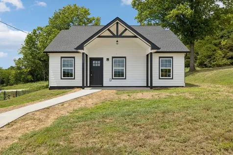 150 Alice Preston Loop Gordonsville TN 38563