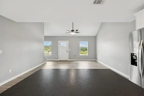 150 Alice Preston Loop Gordonsville TN 38563