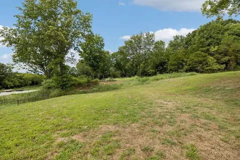 150 Alice Preston Loop Gordonsville TN 38563