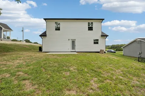 150 Alice Preston Loop Gordonsville TN 38563