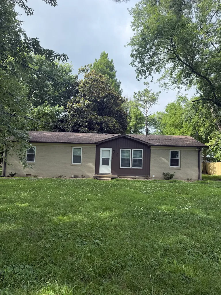 129 Napier Drive Columbia TN 38401