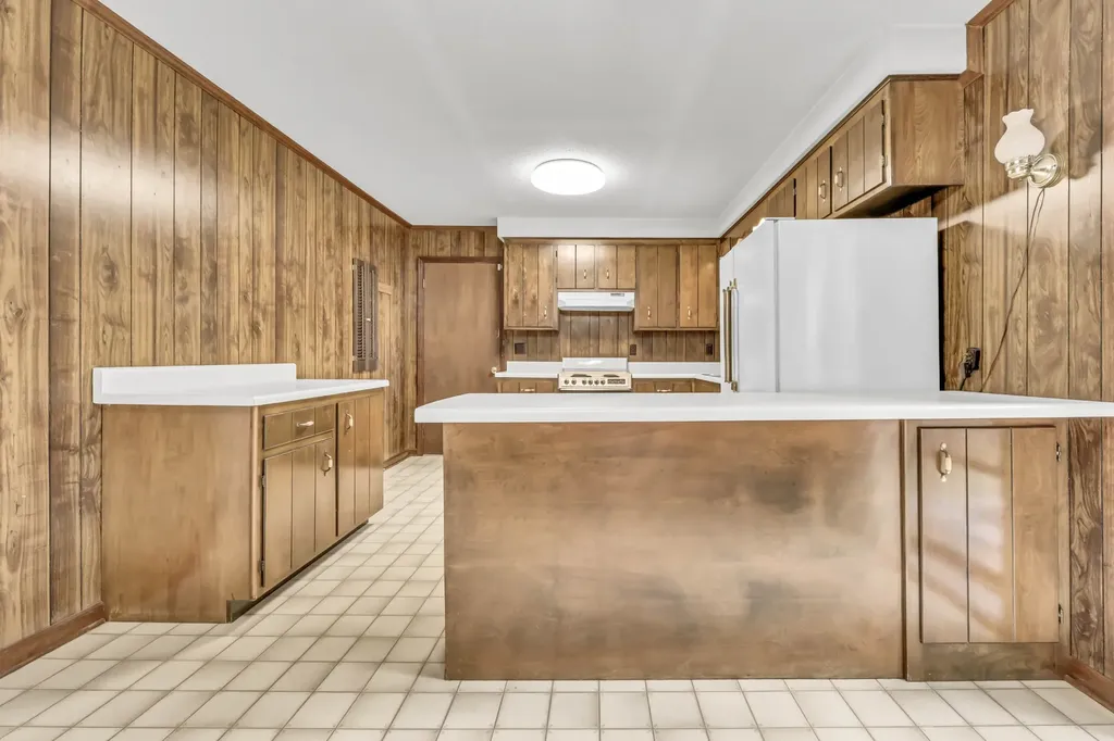 2706 Dove Court Clarksville TN 37040