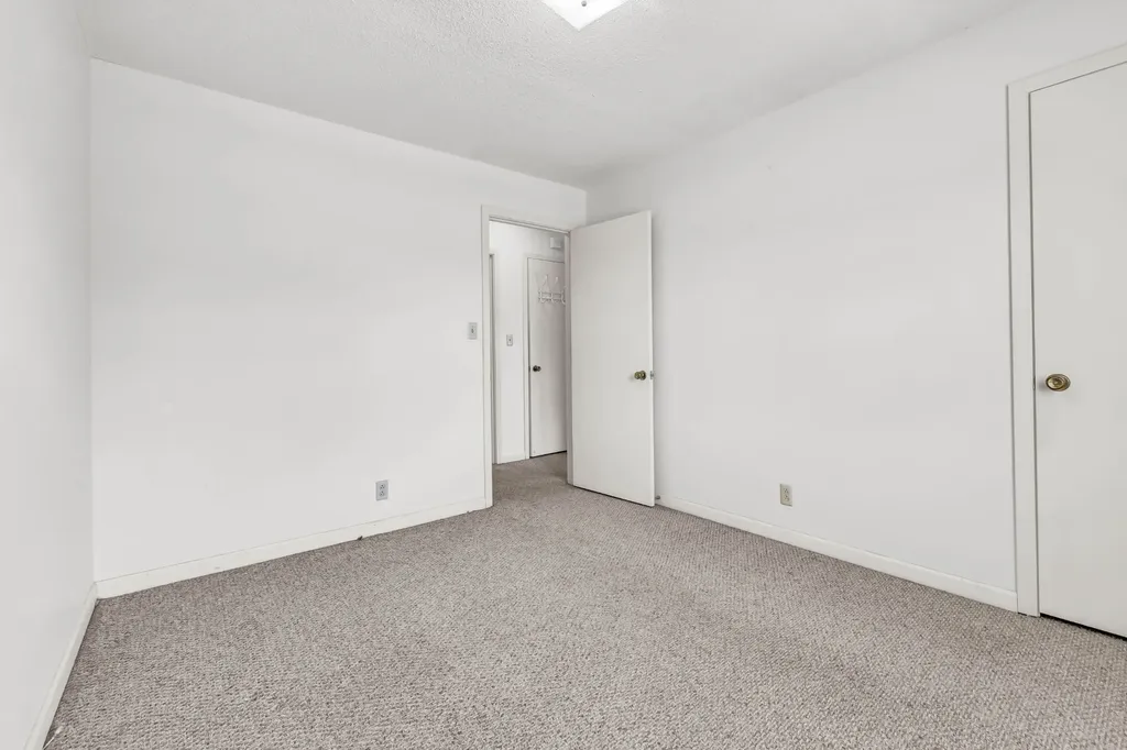 2706 Dove Court Clarksville TN 37040