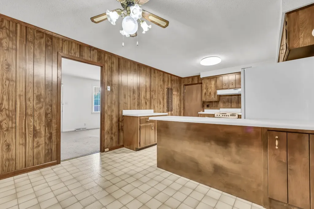 2706 Dove Court Clarksville TN 37040