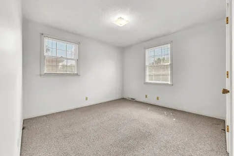 2706 Dove Court Clarksville TN 37040