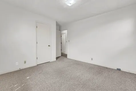 2706 Dove Court Clarksville TN 37040