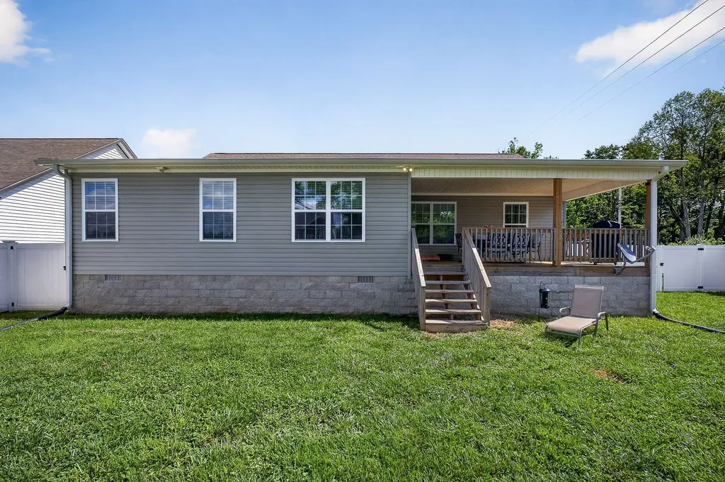 100 Reece Road Baxter TN 38544