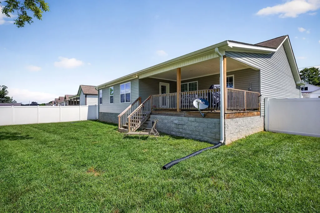 100 Reece Road Baxter TN 38544