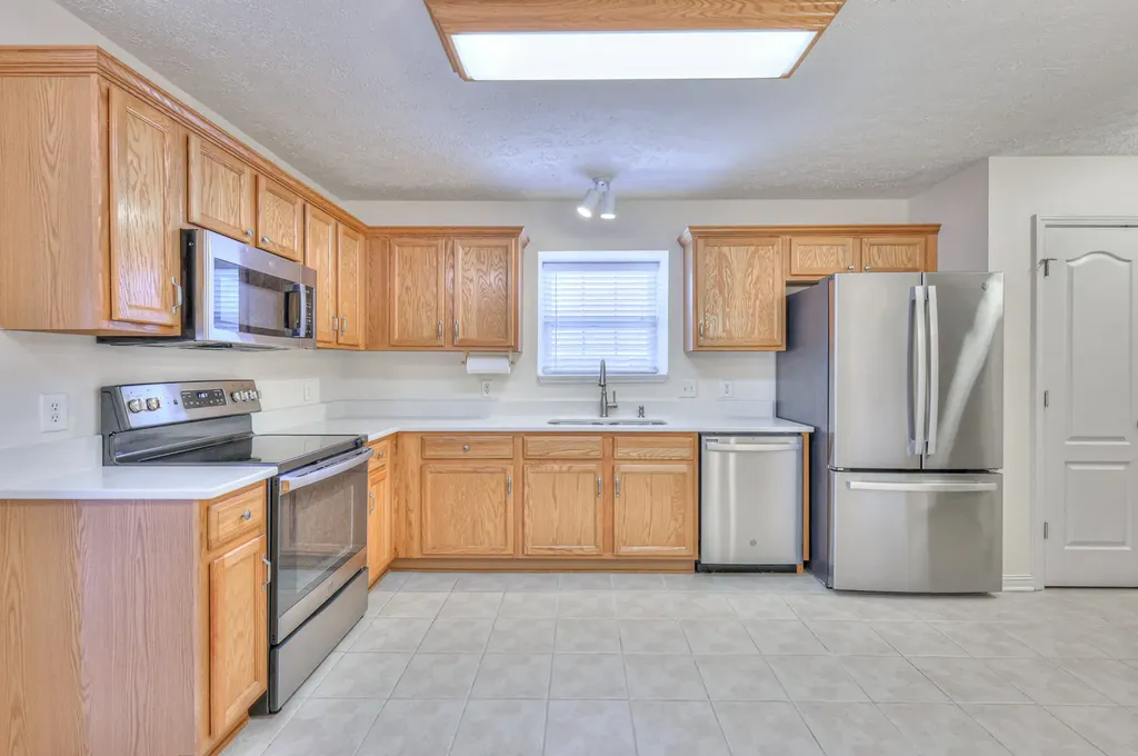 129 Breakwater Bay Hermitage TN 37076