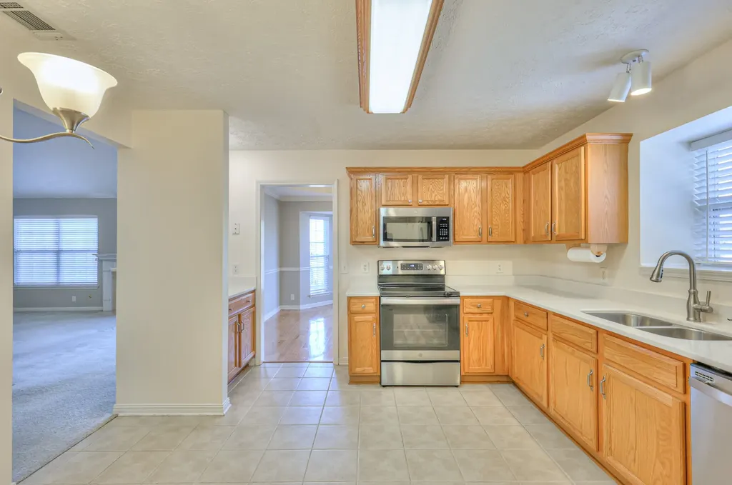 129 Breakwater Bay Hermitage TN 37076