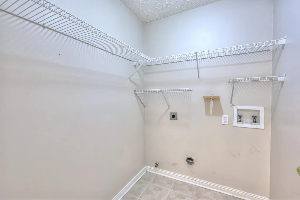 129 Breakwater Bay Hermitage TN 37076