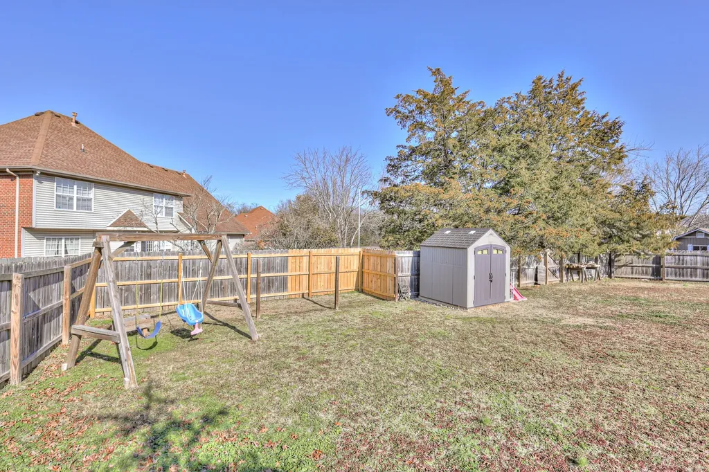 129 Breakwater Bay Hermitage TN 37076