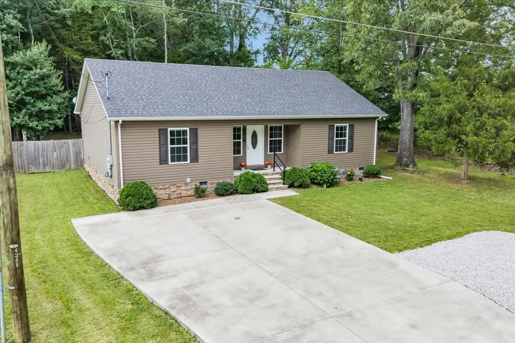 727 Marbury Road Tullahoma TN 37388