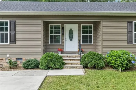 727 Marbury Road Tullahoma TN 37388