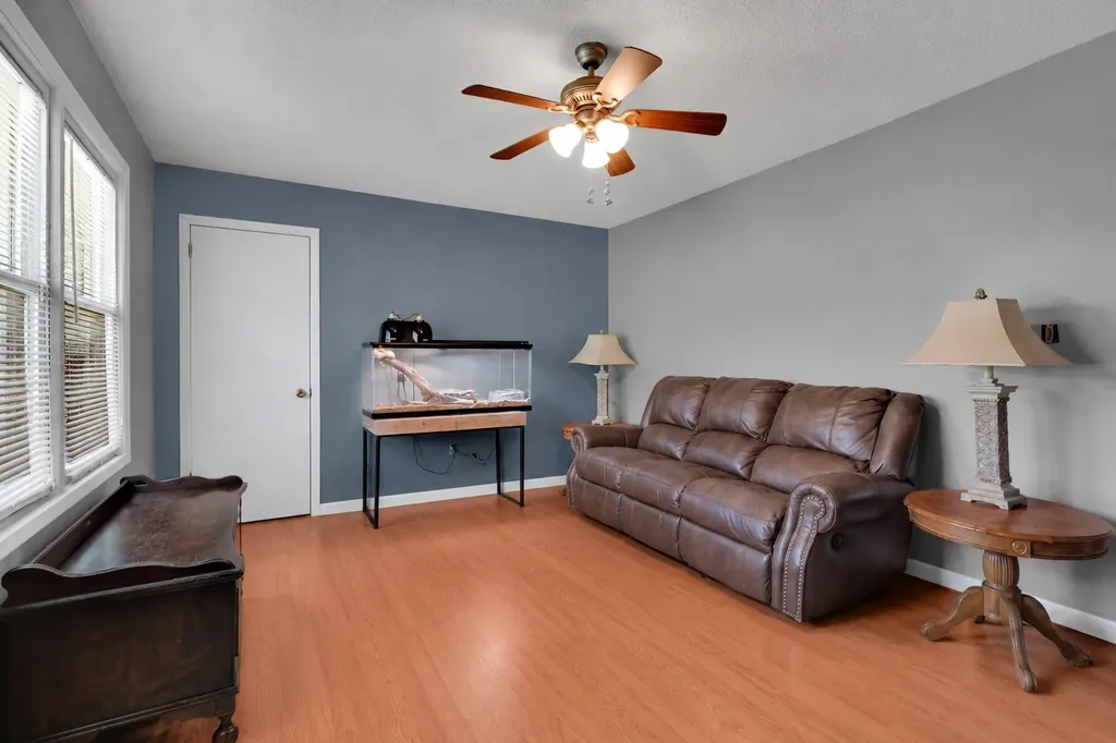 308 Lake Drive Columbia TN 38401