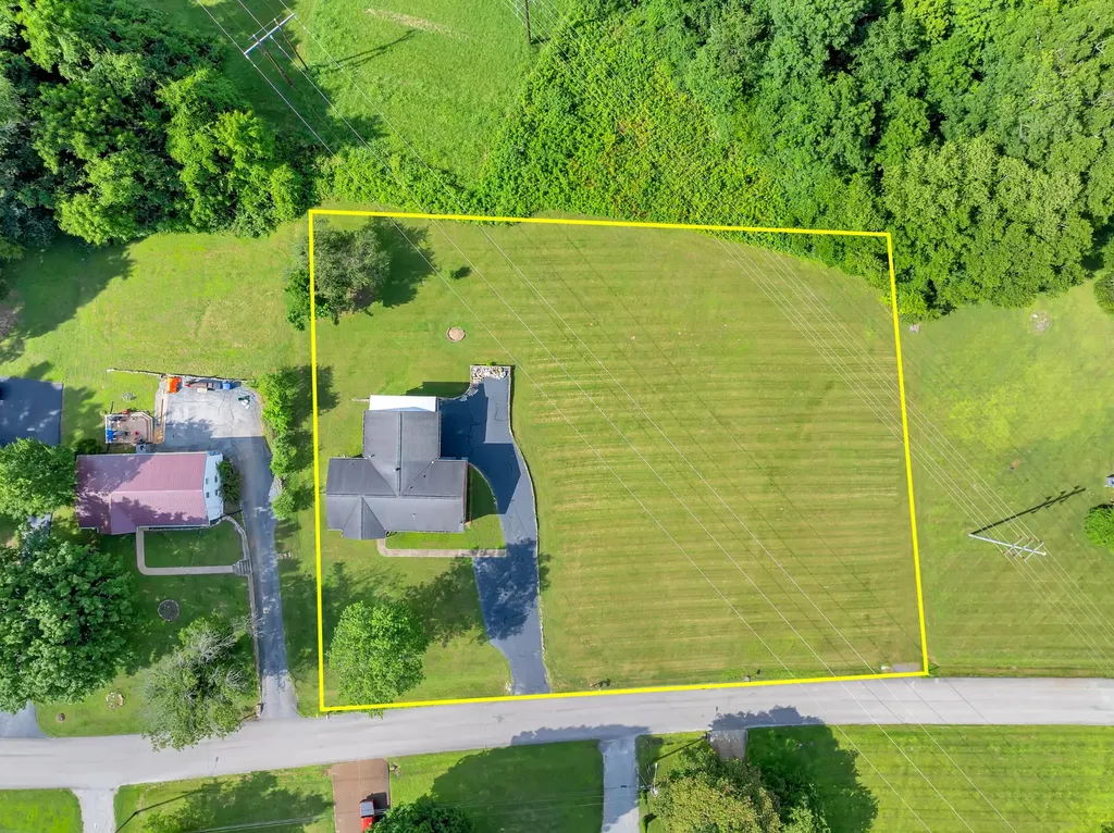 308 Lake Drive Columbia TN 38401