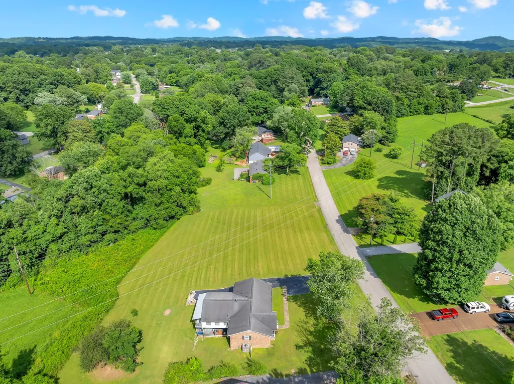 308 Lake Drive Columbia TN 38401