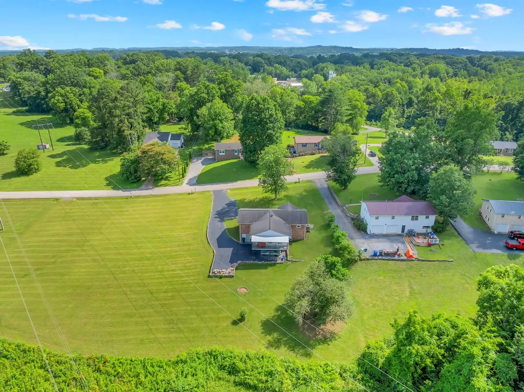 308 Lake Drive Columbia TN 38401