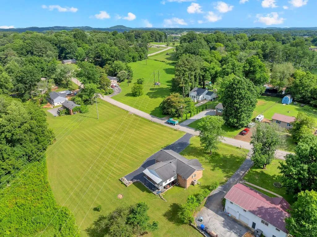 308 Lake Drive Columbia TN 38401